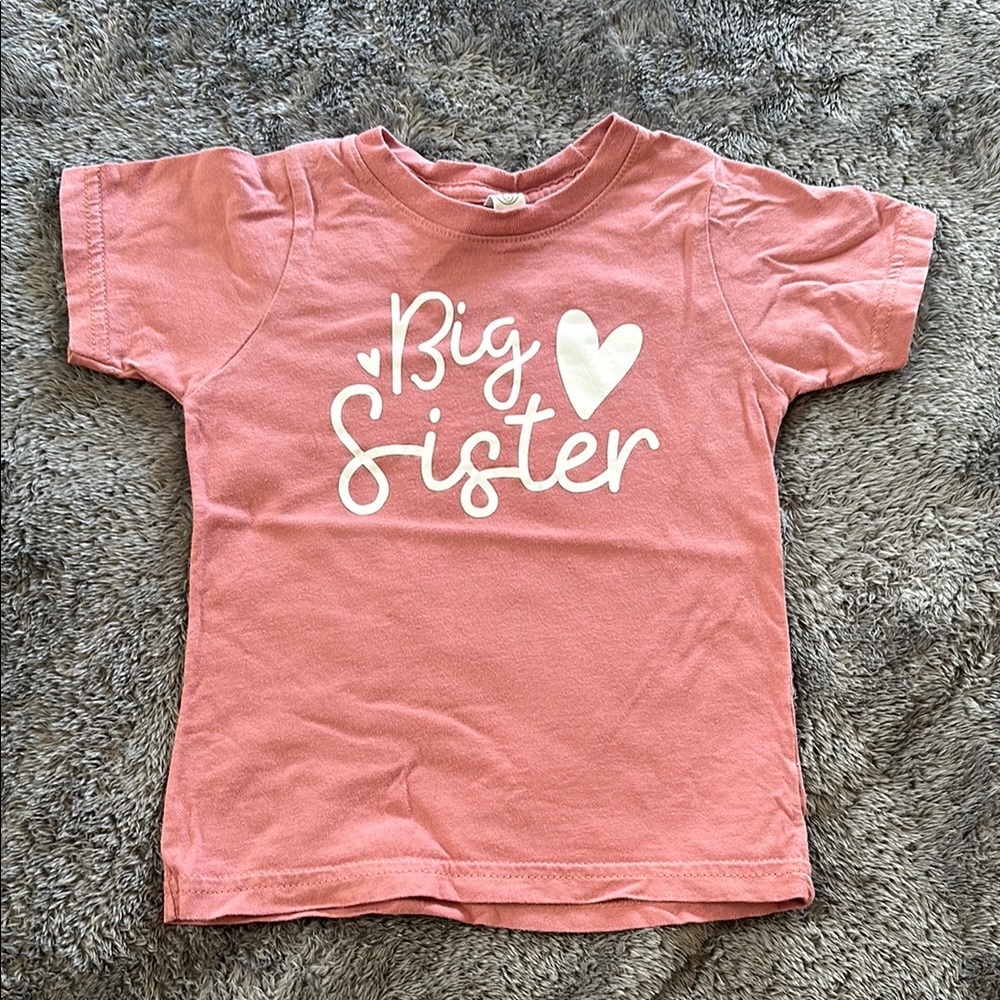 Big Sister 🤍 t-shirt, 2T